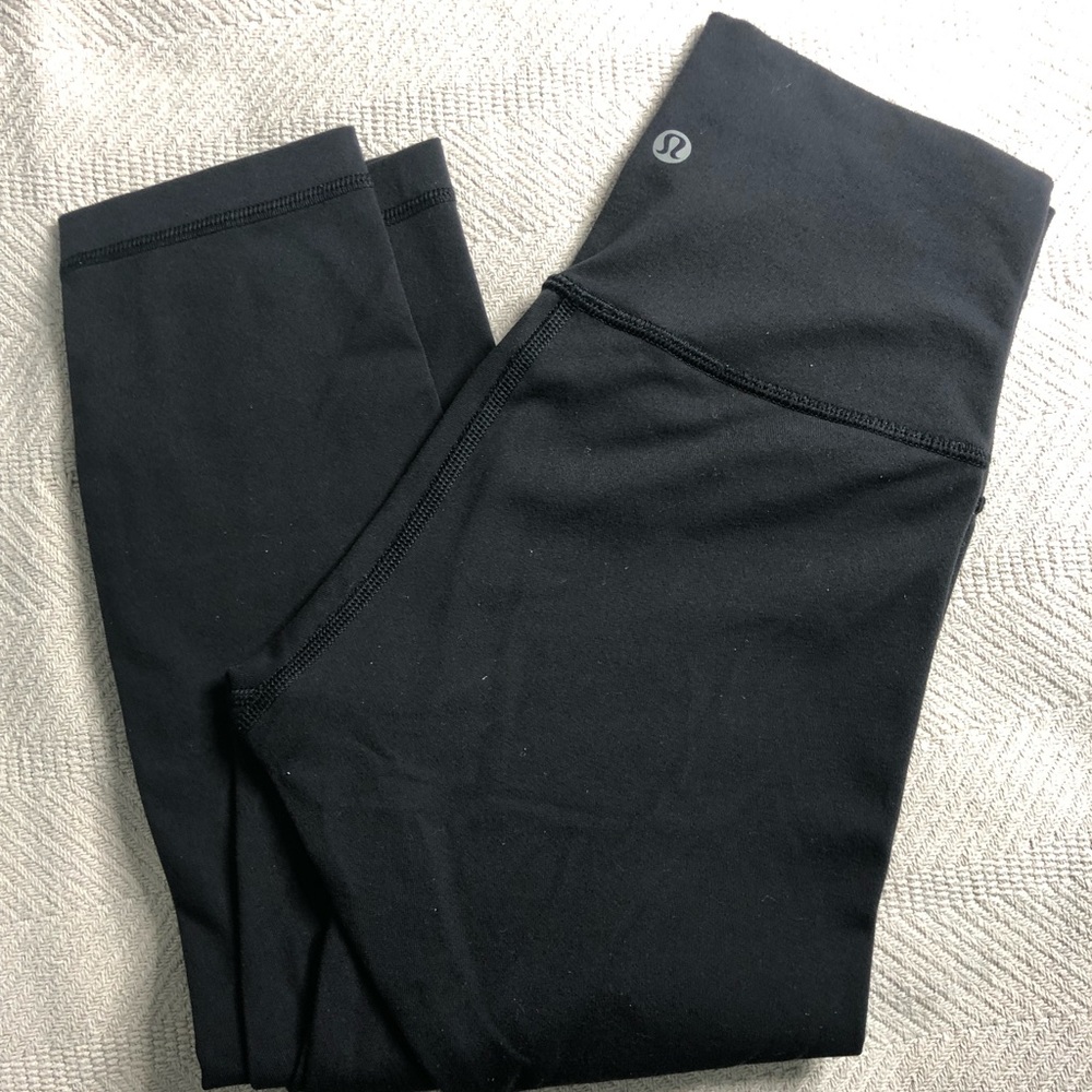 Lululemon Wunder under leggings